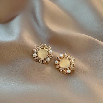 Großhandel B2B Silber pin Perle luftige Vintage Ohrringe A154 Gold